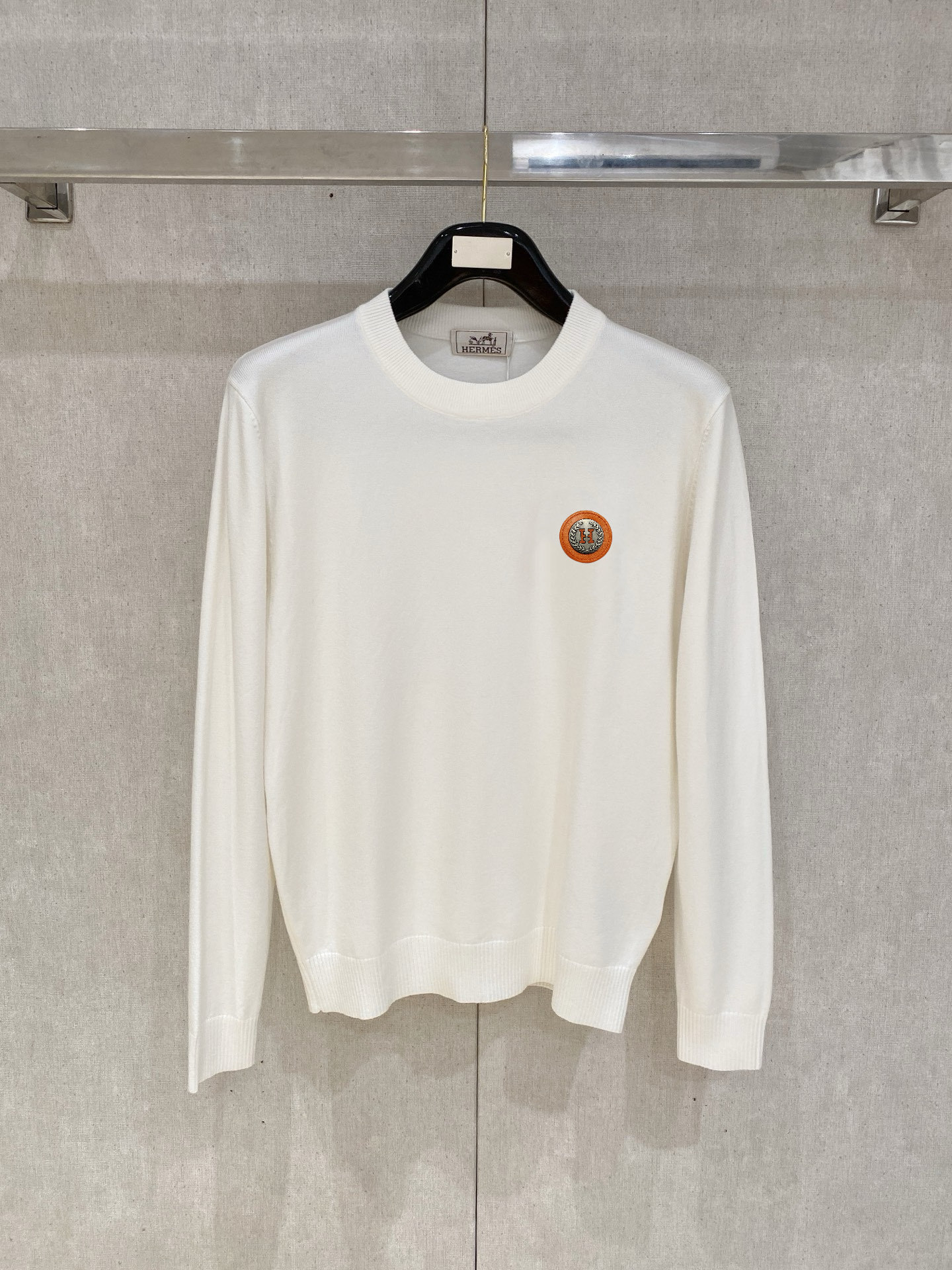 エルメス「Hermès」春季新作ラウンドネックスウェット
