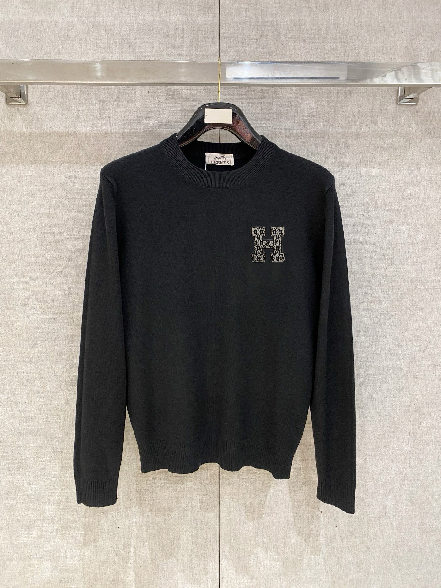 エルメス「Hermès」春季新作ラウンドネックスウェット