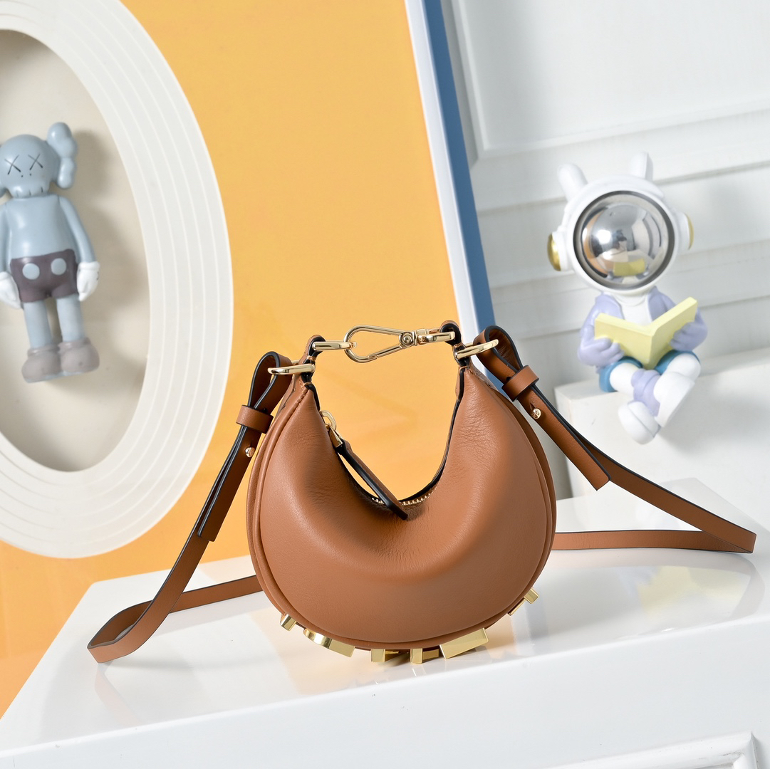 フェンディ フェンディグラフィ「Fendigraphy」