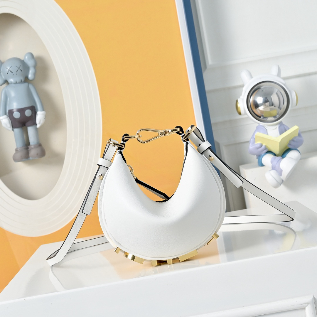 フェンディ フェンディグラフィ「Fendigraphy」