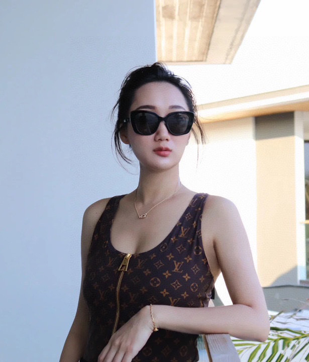 ルイ・ヴィトン「Louis Vuitton」ワンピース水着「2025夏季限定・人気プレミアムスイム登場！」