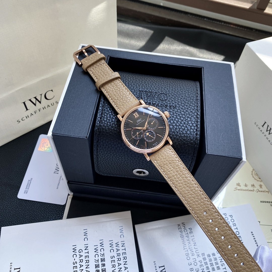 アイダブリューシー［IWC］万国柏濤フィーノカレンダー腕時計40MM