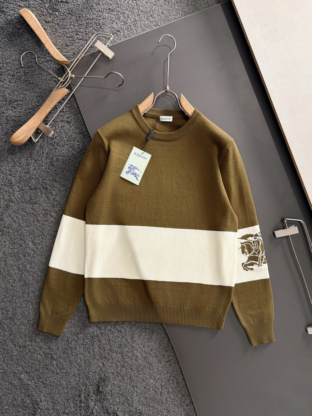 バーバリー「Burberry」2026新作ニットコレクション ニットウェア