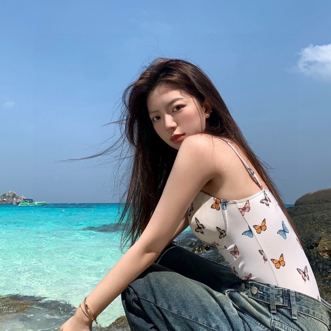 ヴェルサーチ「Versace」ワンピース水着「2025夏季限定・人気プレミアムスイム登場！」