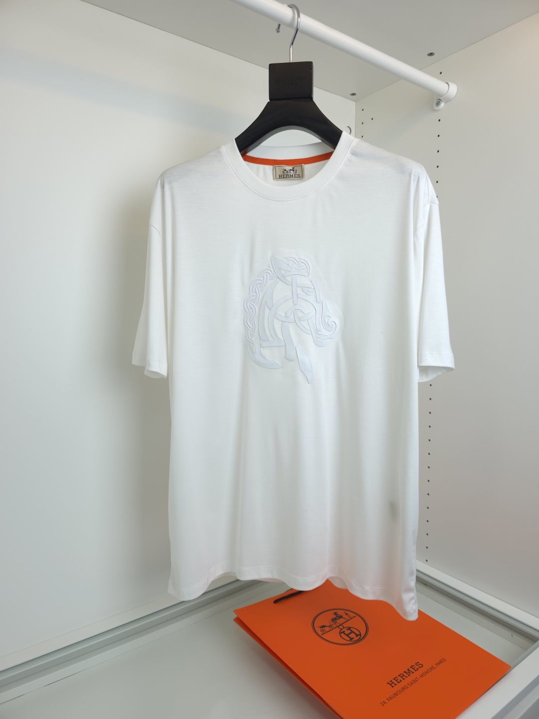 エルメス「Hermès」 クルーネックTシャツ 軽やかな着心地 春夏新作