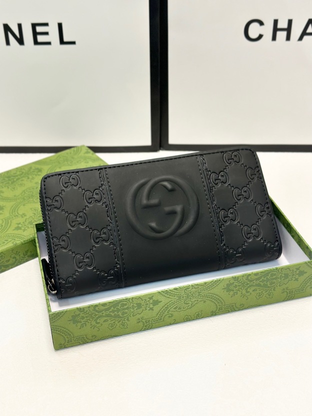 グッチ「Gucci」シグネチャー レザー ウェブ ジップアラウンドウォレット