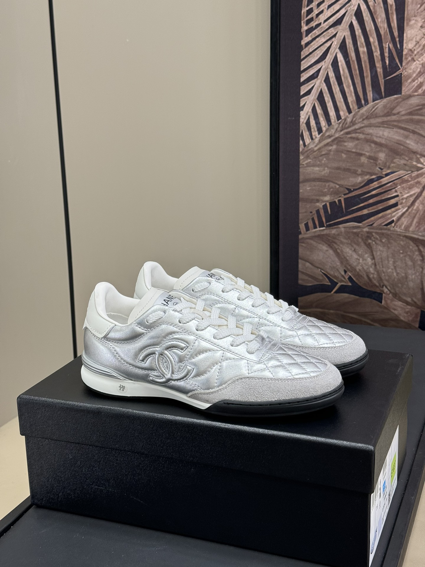 シャネル「Chanel」24B サードジェネレーション スニーカー