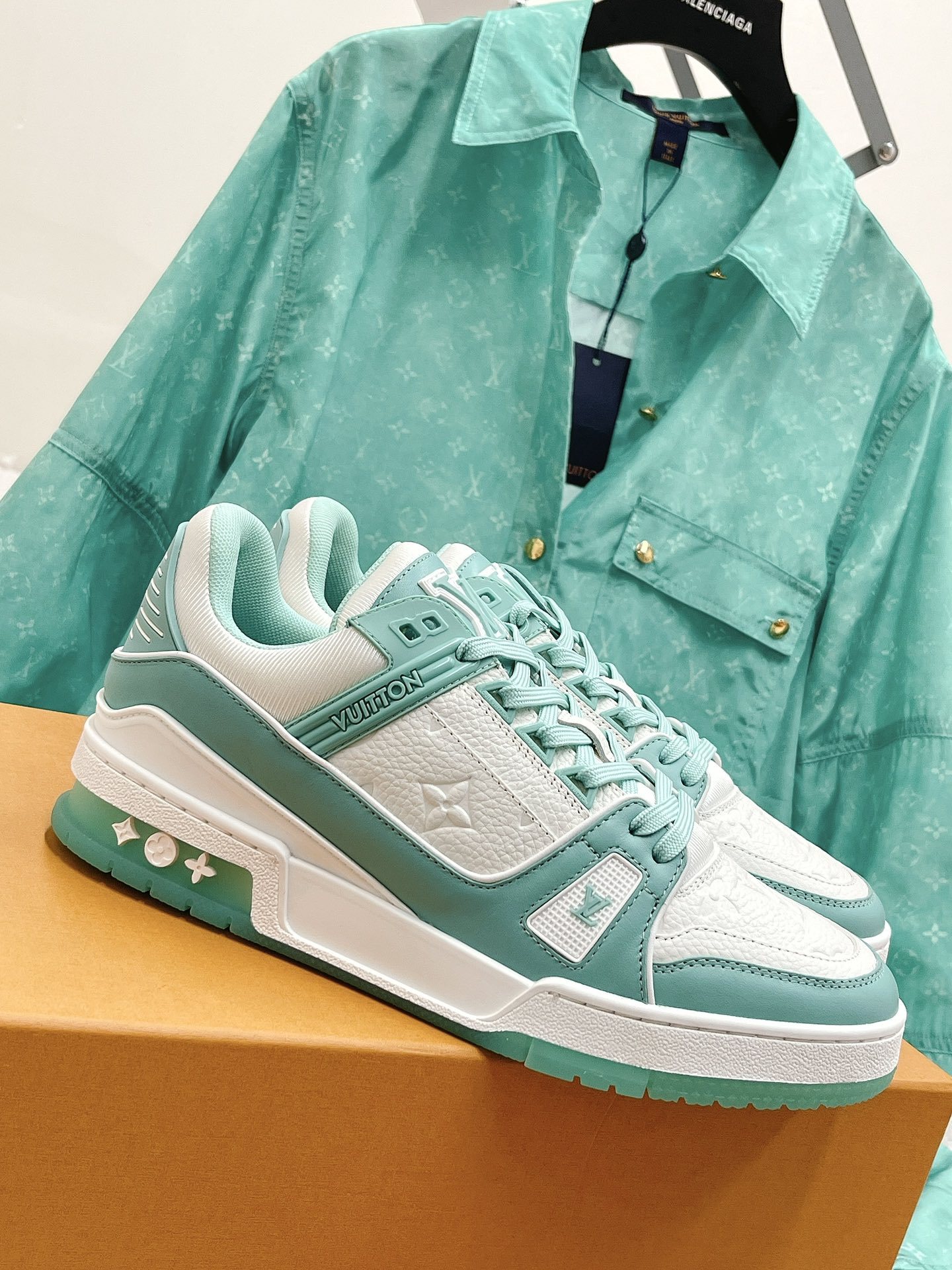 ルイ・ヴィトン「Louis Vuitton」LV トレイナー スニーカー