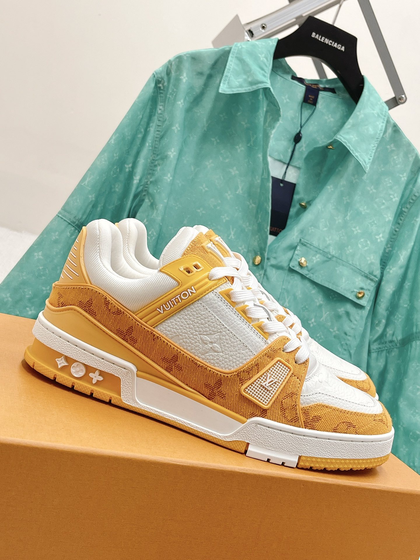 ルイ・ヴィトン「Louis Vuitton」LV トレイナー スニーカー