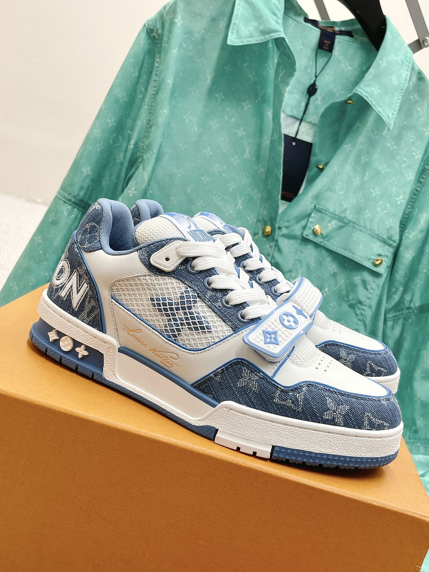 ルイ・ヴィトン「Louis Vuitton」LV トレイナー スニーカー - テクニカルメッシュ