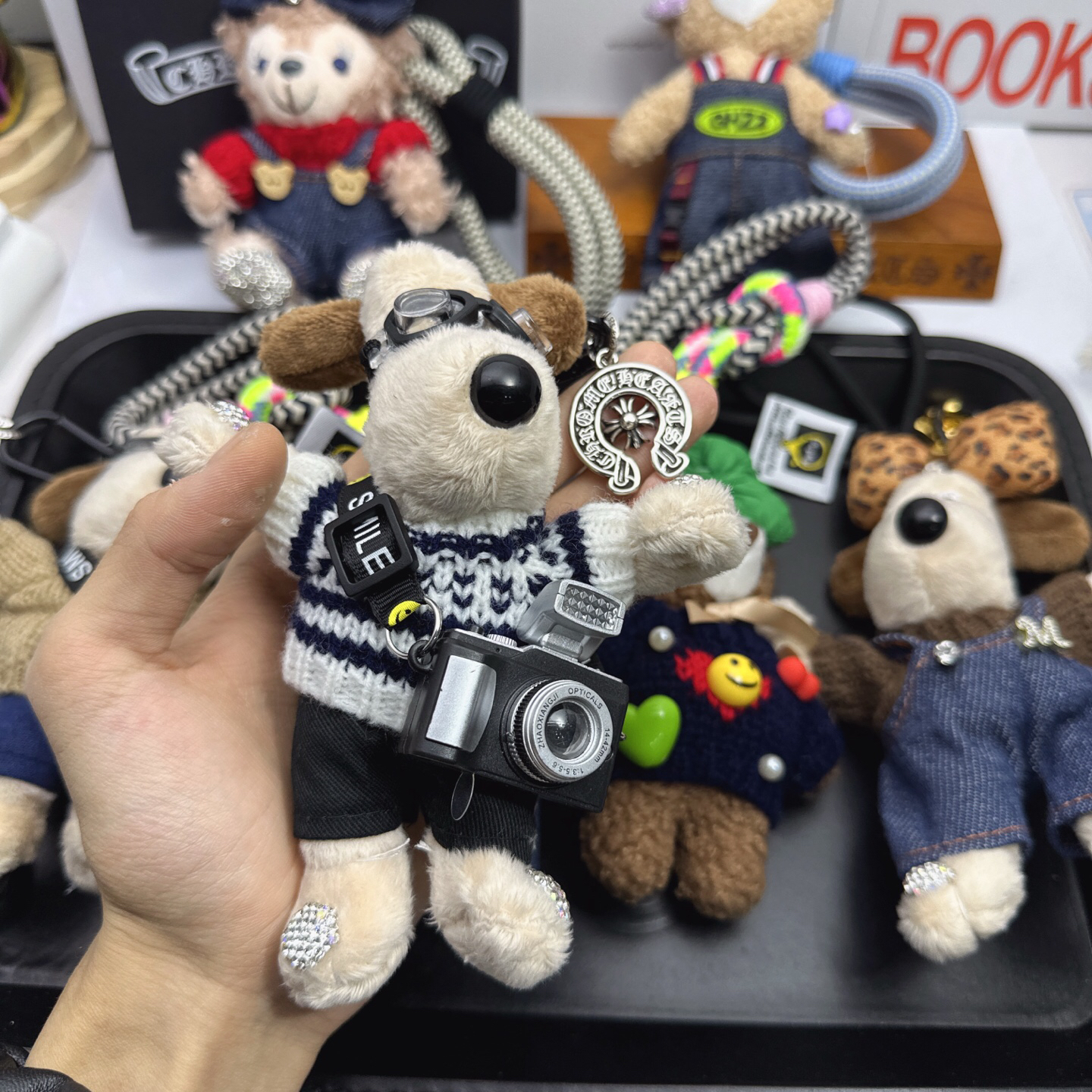 クロムハーツ「Chrome Hearts」バッグチャーム - すべてのトレンドバッグに合わせて、クールでキュートなスタイルを