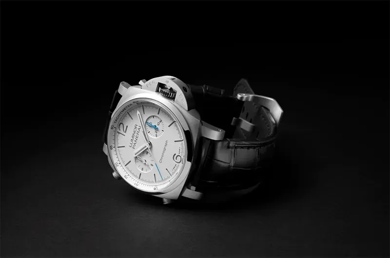 パネライ ルミノール 44mm
