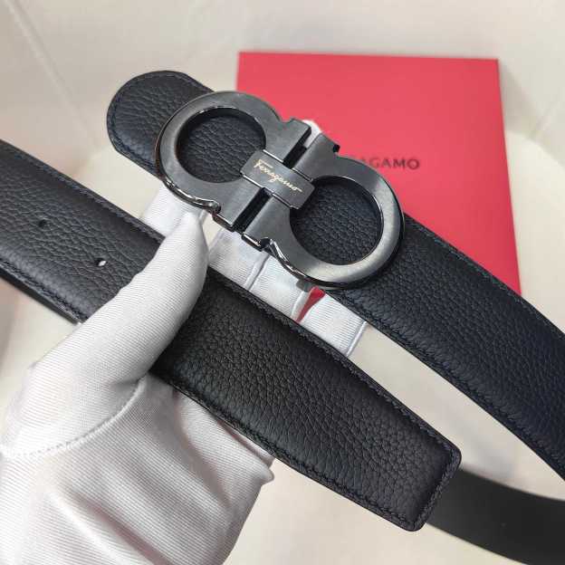 【新規倉庫入り】Salvatore Ferragamo 職人仕上げ高級ベルト「全長約 100cm」