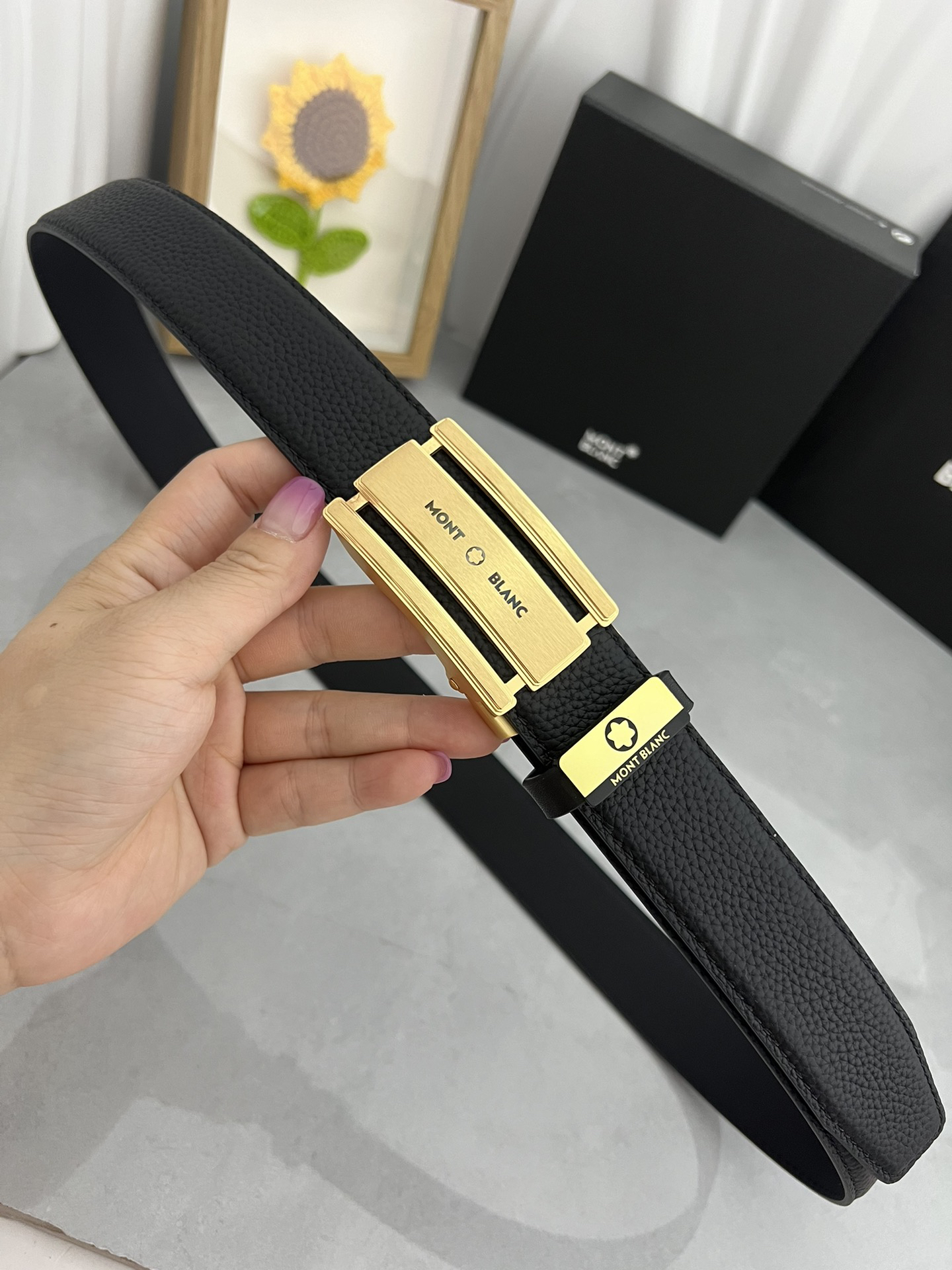 【厳選在庫】Montblanc ビジネスマン正装ベルト「全長約 100cm」
