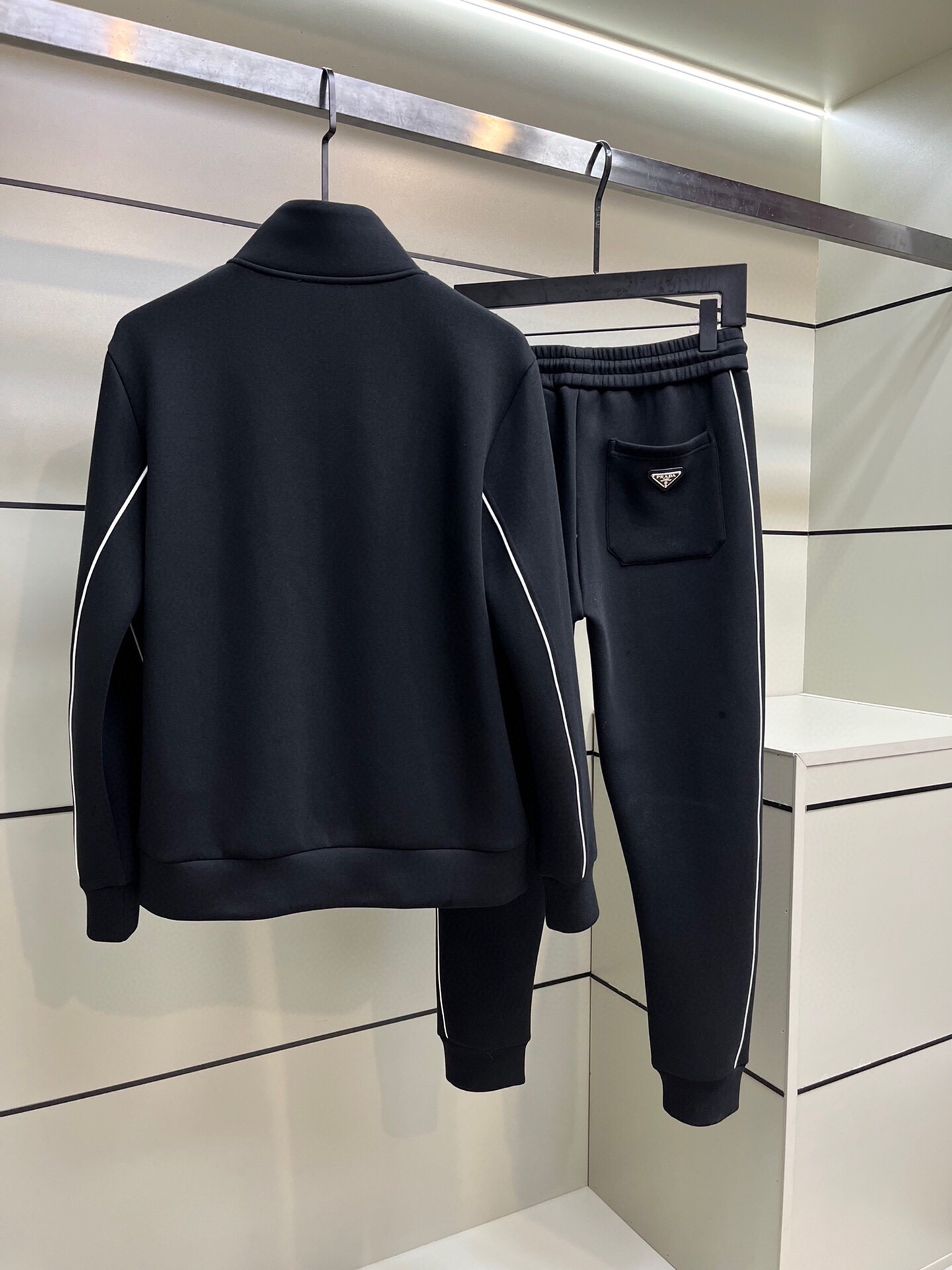 プラダ「Prada」メンズ  カジュアルスポーツセット