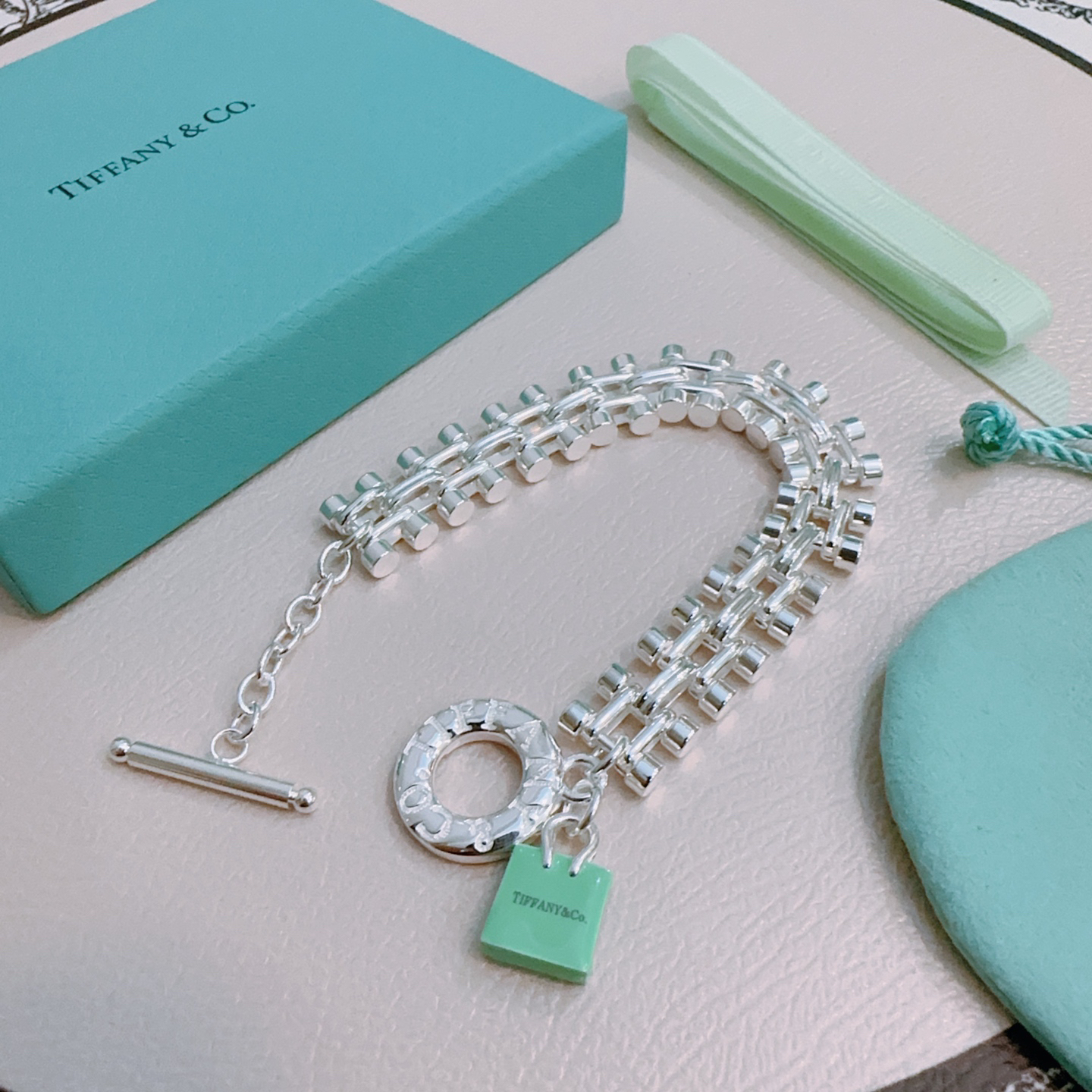 ティファニー「Tiffany & Co.」ポリッシュドシルバーリンク ブレスレット