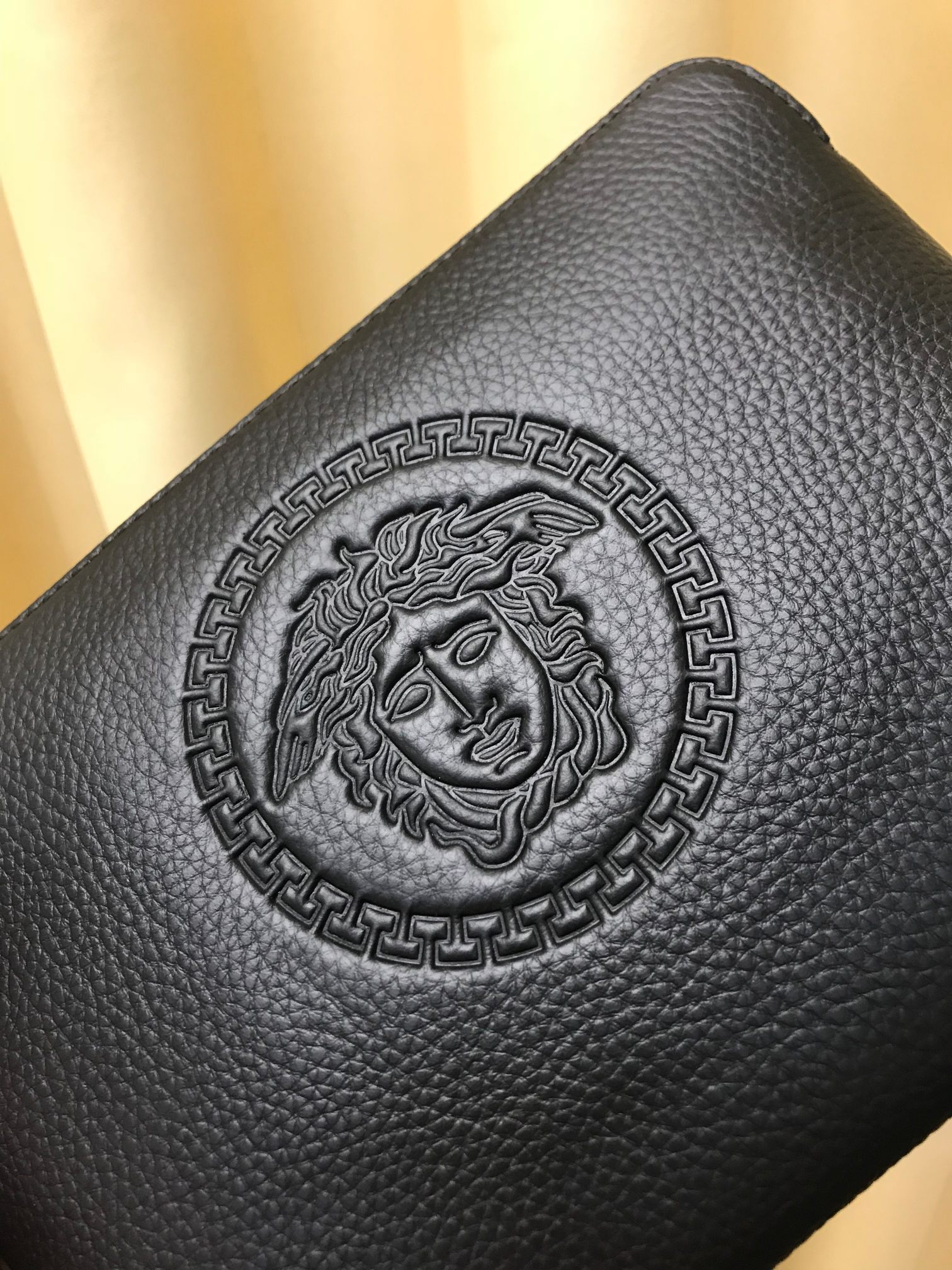 ヴェルサーチ「Versace」メデューサ クラッチバッグ