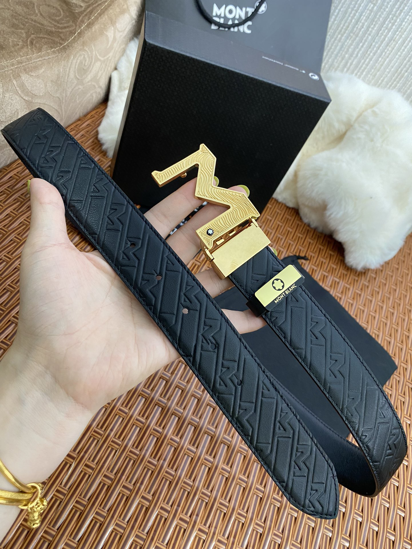 【厳選在庫】Montblanc ビジネスマン正装ベルト「全長約 100cm」