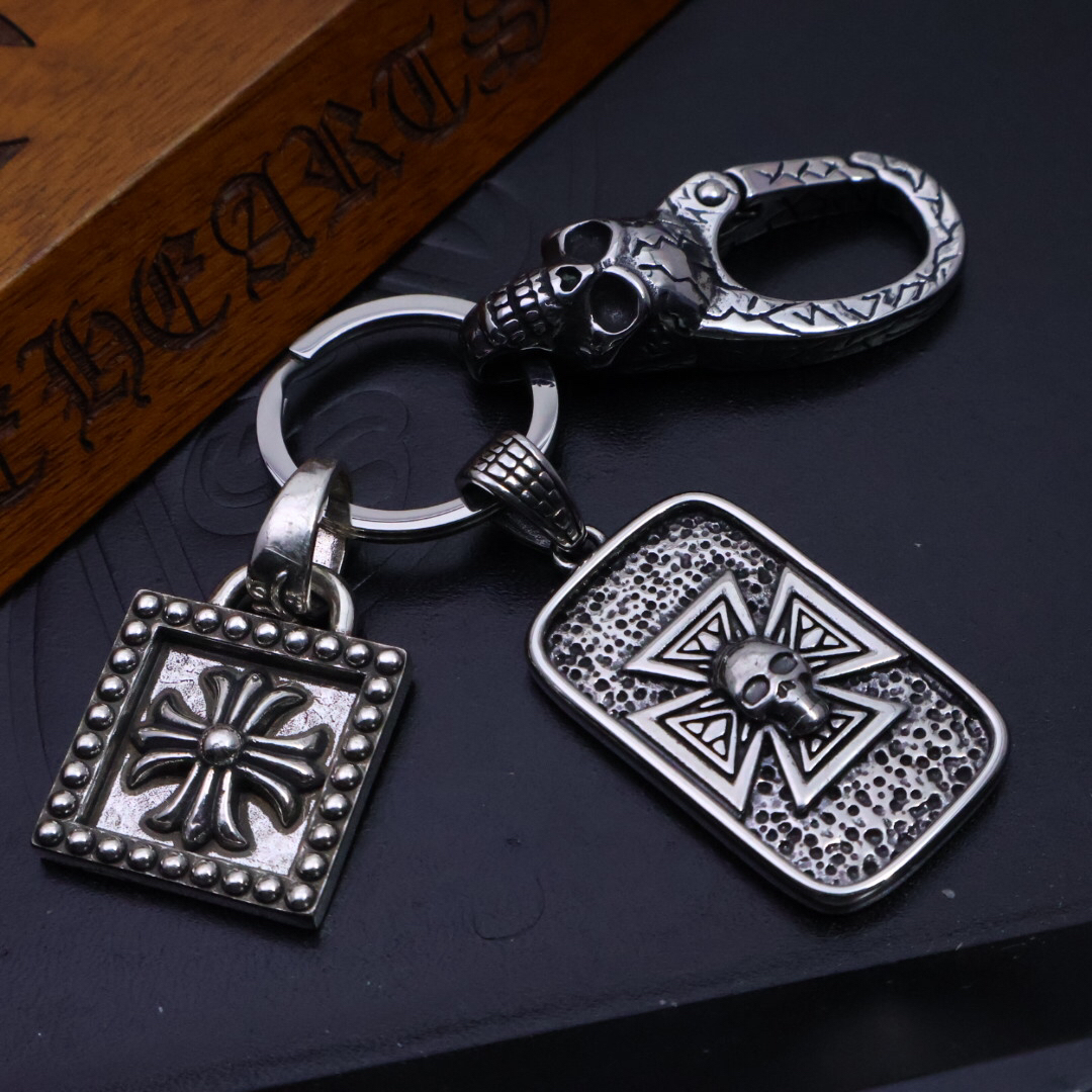 クロムハーツ「Chrome Hearts」キーホルダー＆バッグチャーム - トレンドシンボル