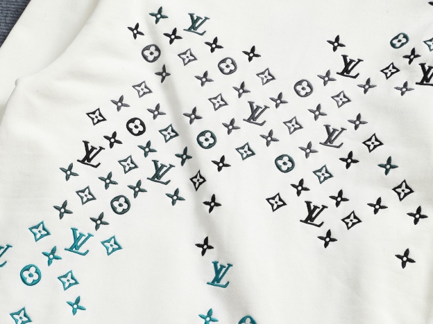 ルイ・ヴィトン「Louis Vuitton」スウェット(ユニセックス)