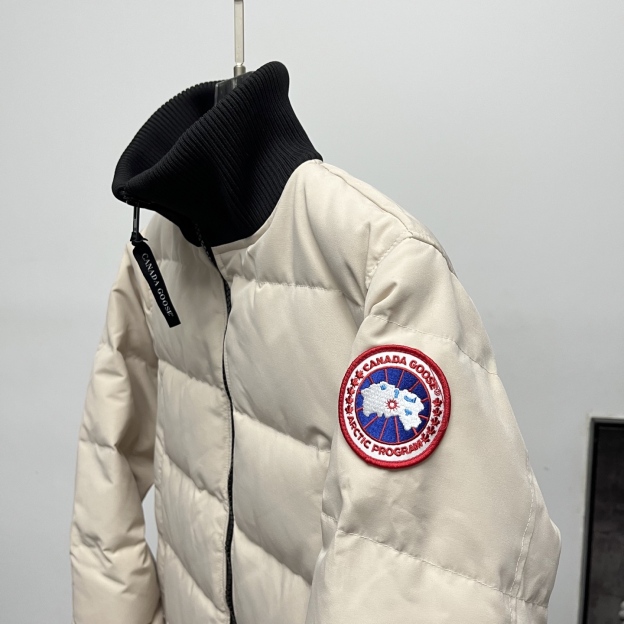 カナダグース メンズ ニットスタンドカラーダウンジャケット