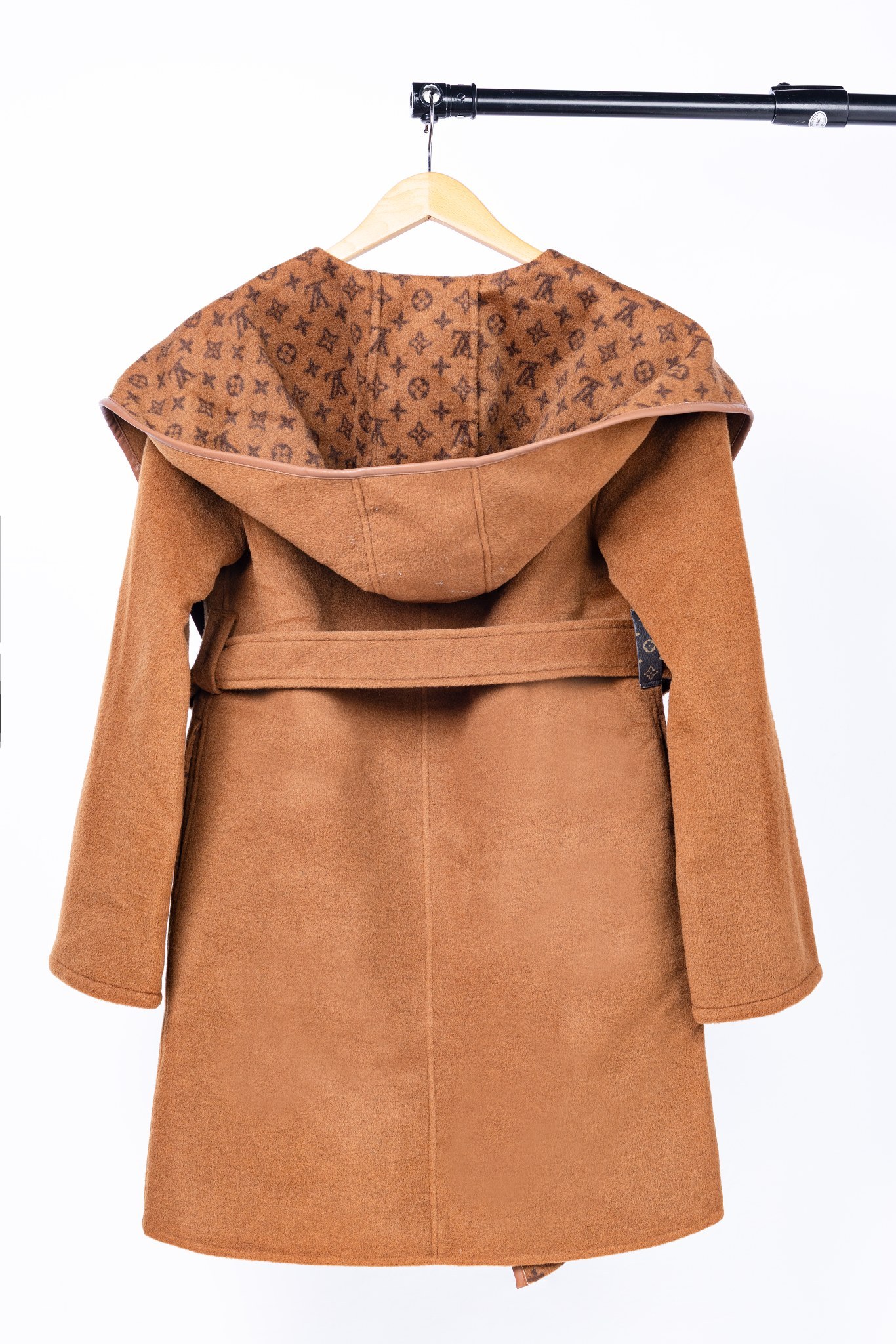 ルイ・ヴィトン「Louis Vuitton」秋冬 レディース ワップルフードロングコート