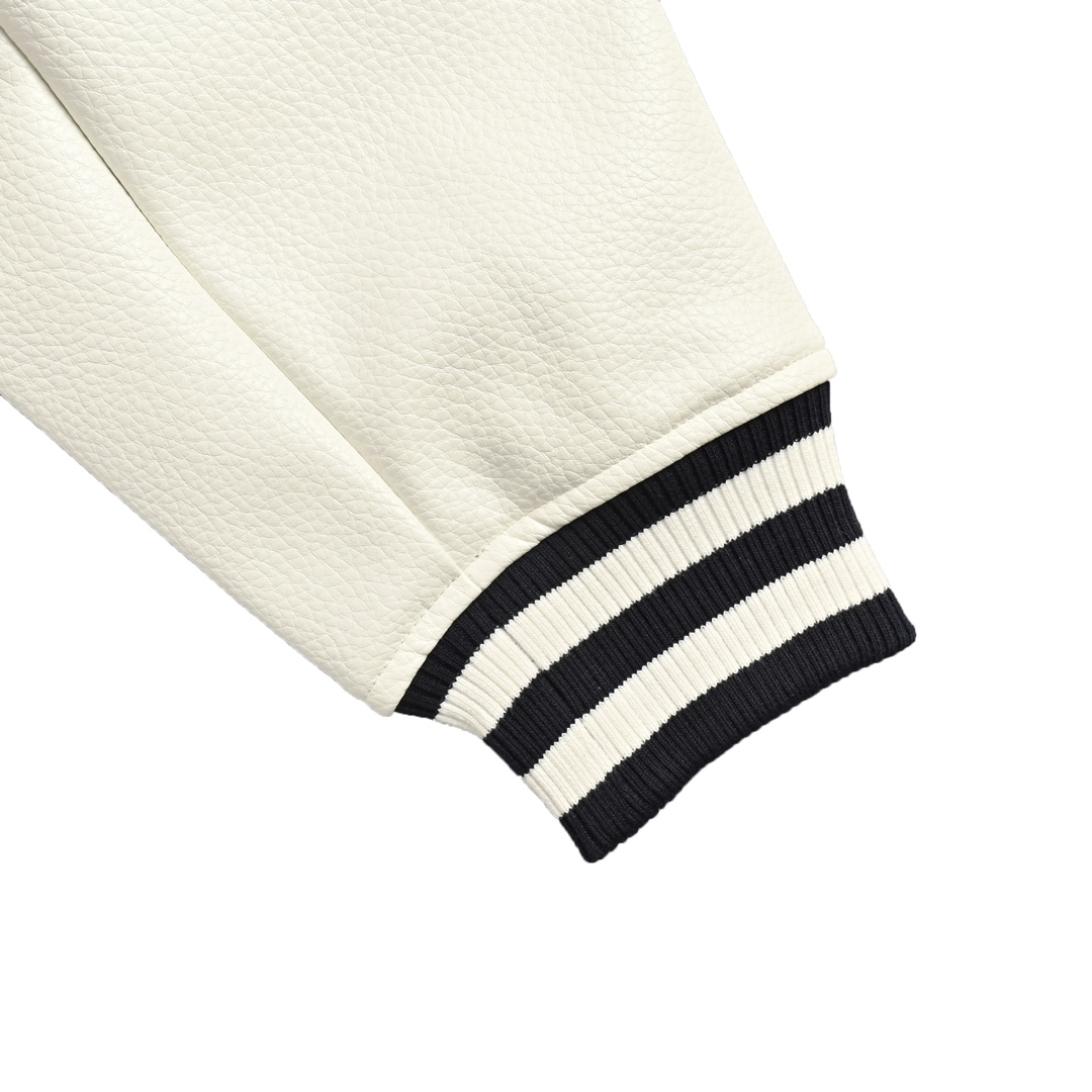 Louis Vuitton / ルイ・ヴィトン 24Fw（2024 年秋冬）のアワビ刺繍アルファベットロゴ付きのベースボールジャケット