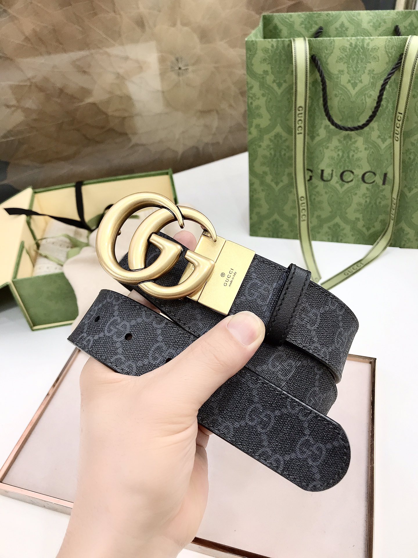 【在庫新登場】Gucci イタリアンテイストベルト「全長約 100cm」