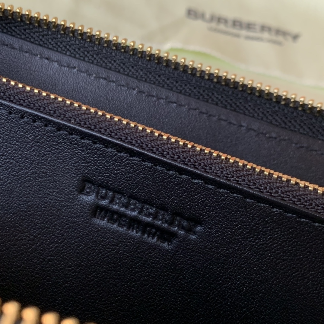 バーバリー「Burberry」Houseチェック & 粒革 ジップ ウォレット