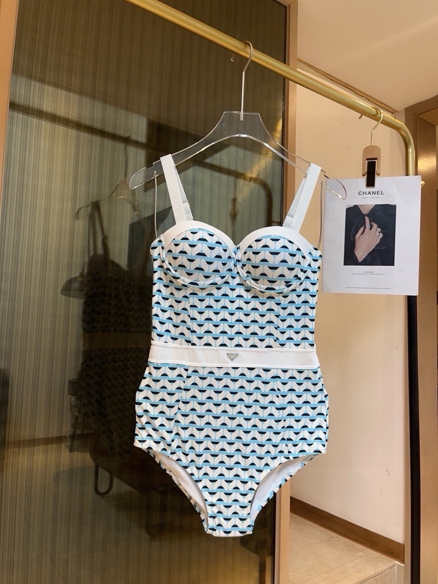 プラダ「PRADA」ワンピース水着「2025夏季限定・人気プレミアムスイム登場！」