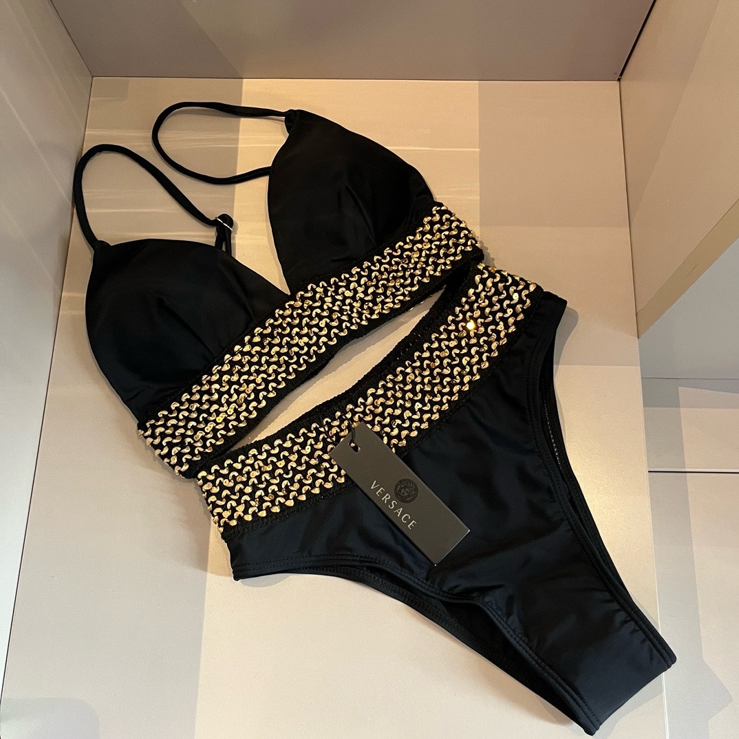 ヴェルサーチ「Versace」セパレート水着「2025夏季限定・人気プレミアムスイム登場！」