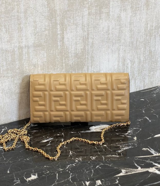 フェンディ「Fendi」バゲット 長財布 ナッパレザー ウォレット