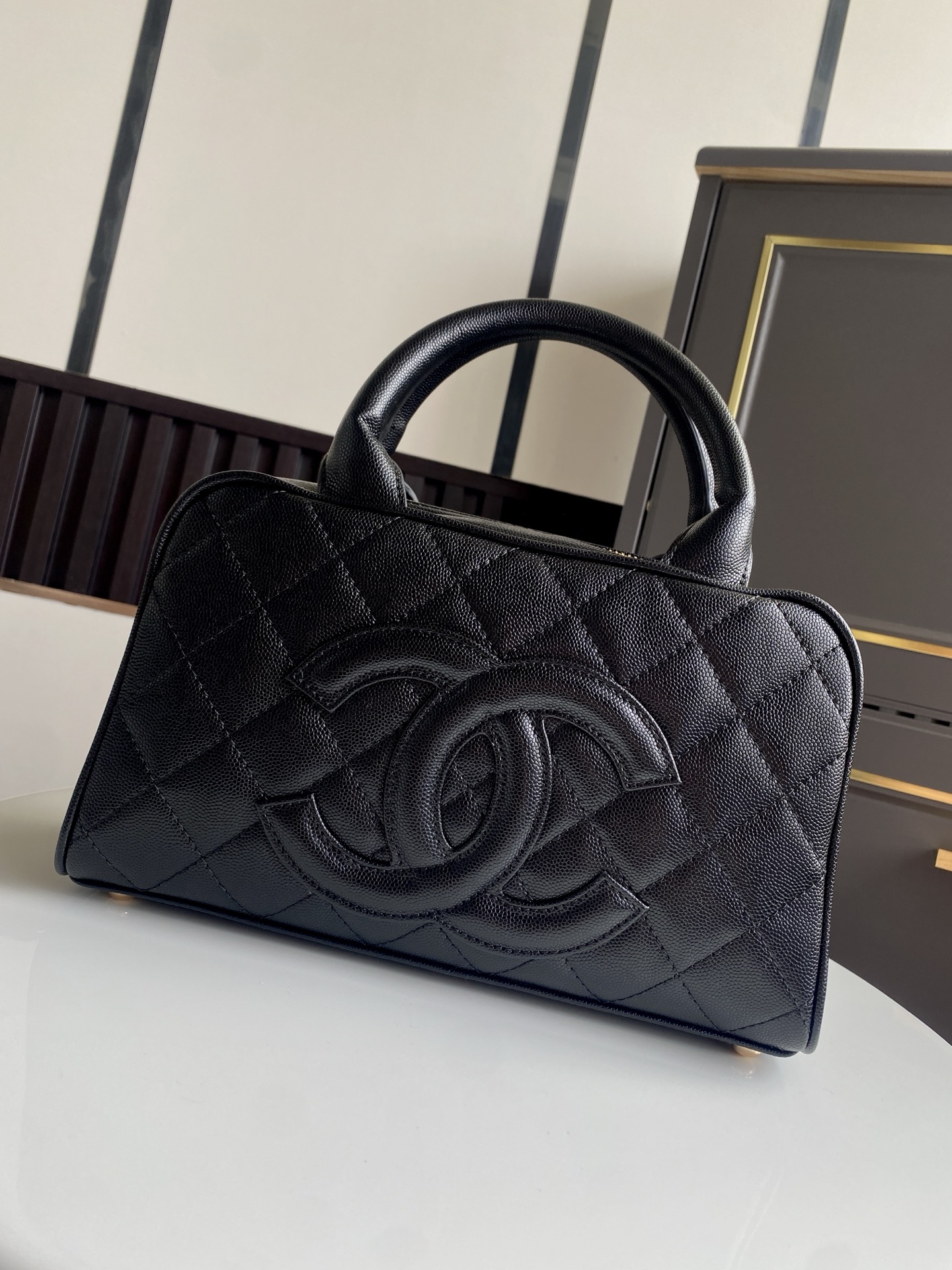 シャネル「Chanel」Vintage Medallion ハンドバッグ