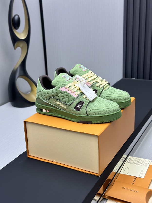 ルイ・ヴィトン「Louis Vuitton」LV トレイナー スニーカー #54