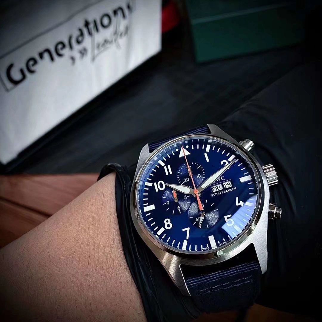 アイダブリューシー［IWC］インターナショナル・ウォッチ・カンパニー スピットファイア ピロット シリーズ オートマティック メカニカル メンズウォッチ40MM