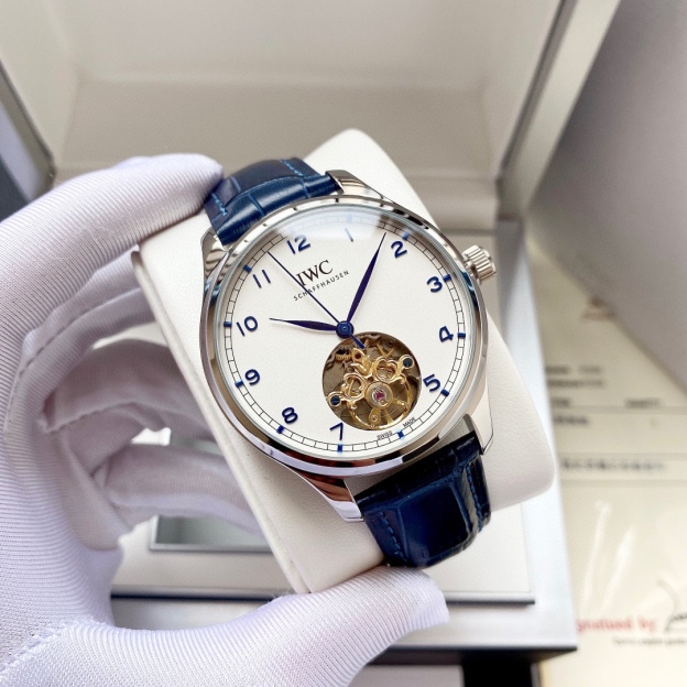 アイダブリューシー［IWC］パイロット クロノグラフ オートマティック メンズ腕時計42MM