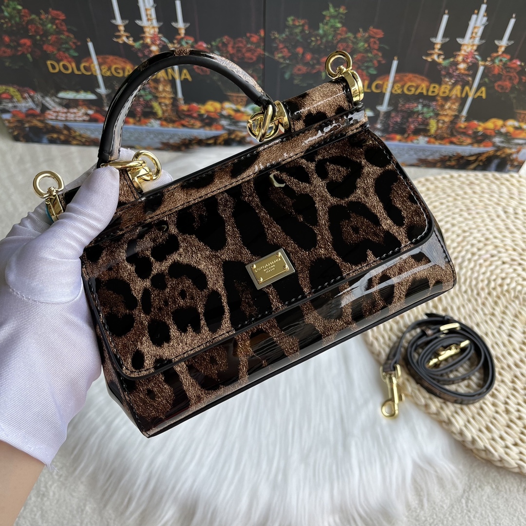 ドルチェ・アンド・ガッバーナ「D&G」 Sicily レオパード ラミー レザートップハンドルバッグ