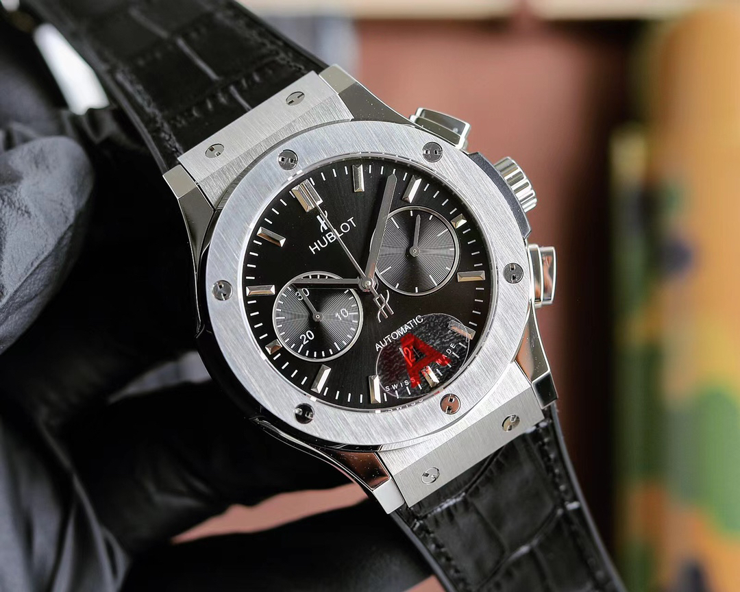 ウブロ「Hublot」クラシック フュージョン クロノグラフ ウォッチ 45mm