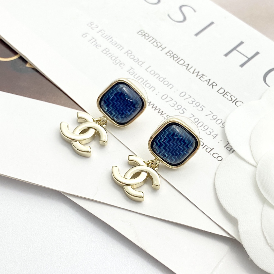 シャネル「Chanel」デニム キューブ ピアス