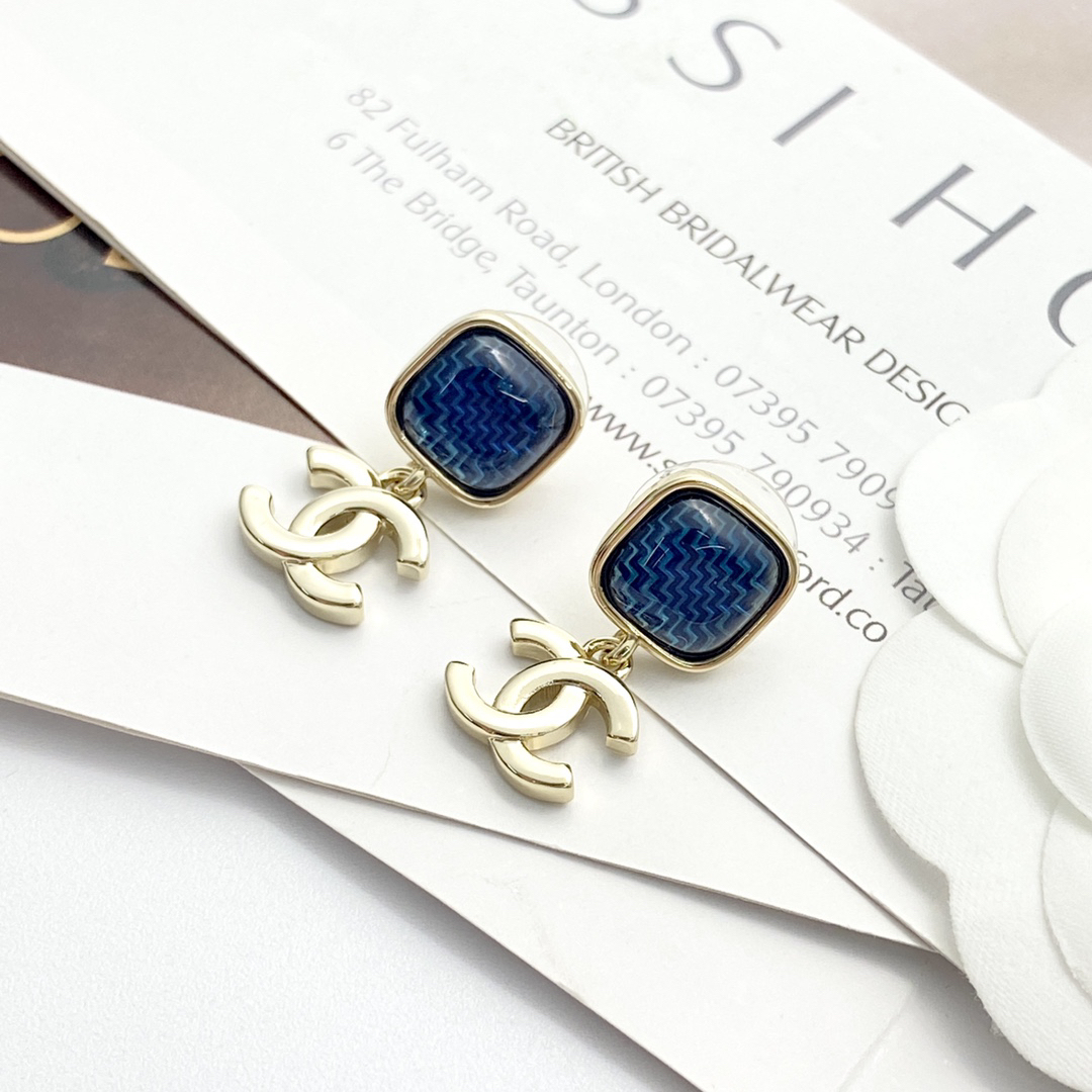 シャネル「Chanel」デニム キューブ ピアス