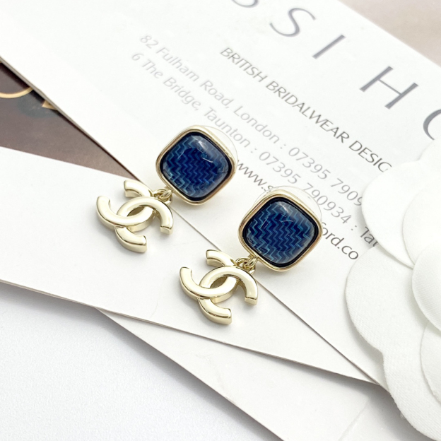 シャネル「Chanel」デニム キューブ ピアス