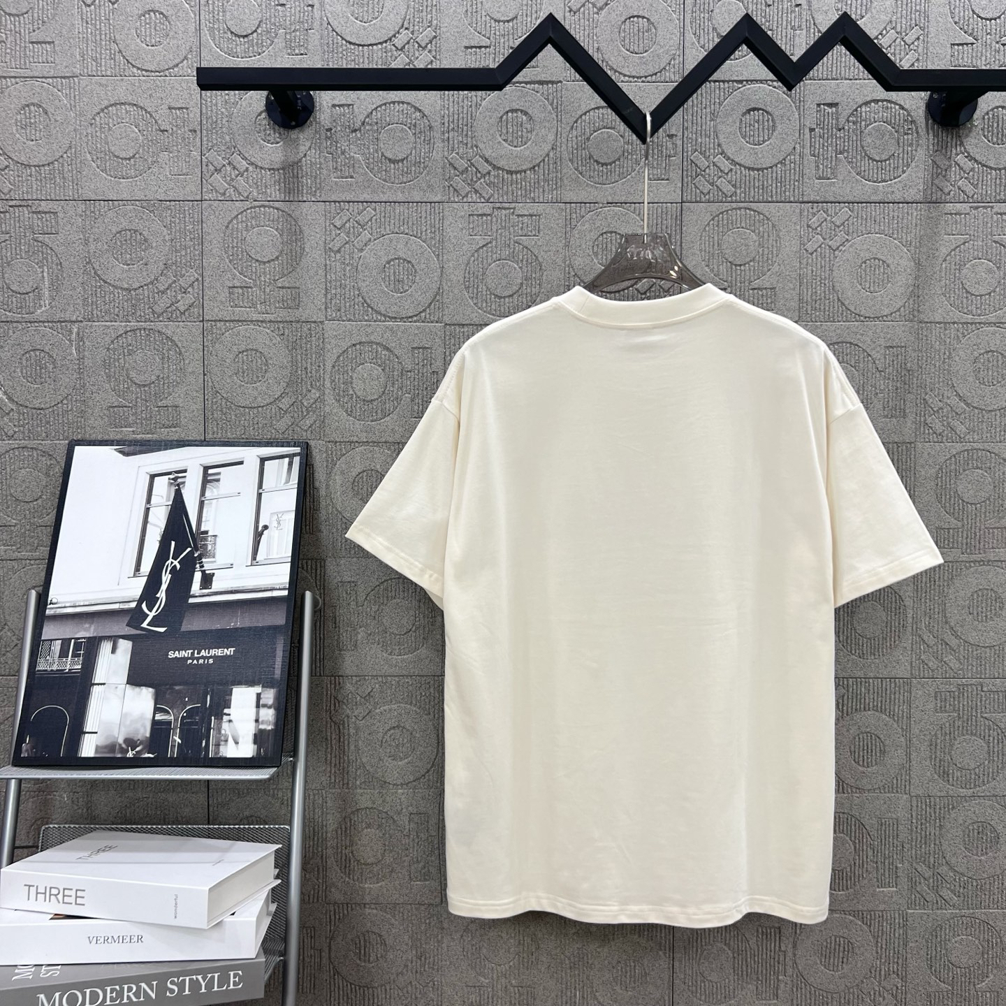 サンローラン「Saint Laurent」マルチカラー 3D刺繍ロゴ Tシャツ