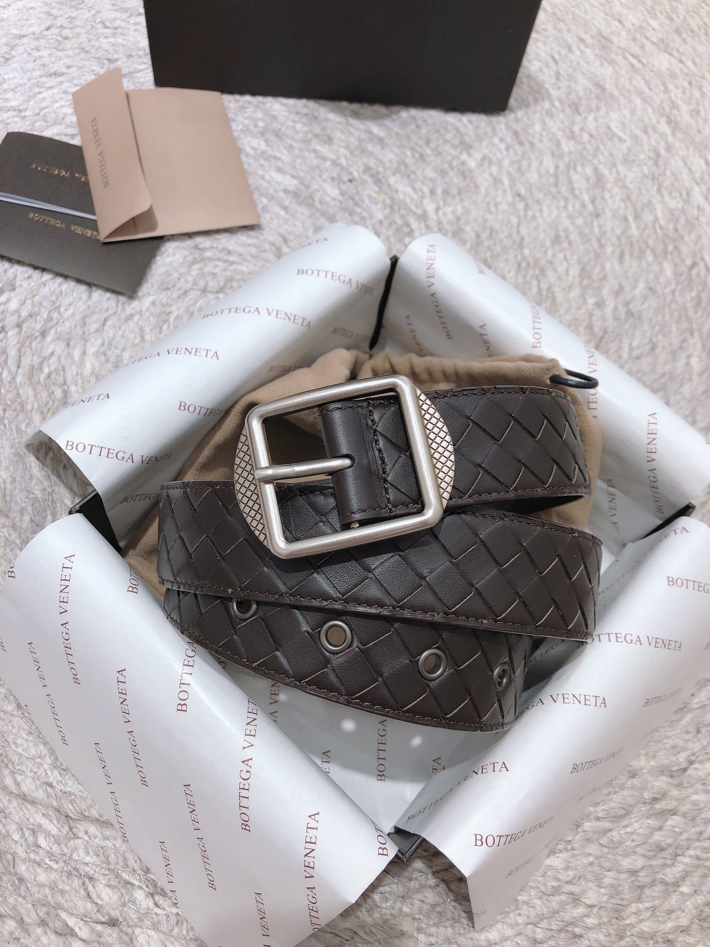 ボッテガ ヴェネタ「Bottega Veneta」プレミアムレザー ベルト