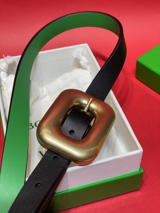 ボッテガ ヴェネタ「Bottega Veneta」 ヴィンテージ ピンバックル ベルト100CM