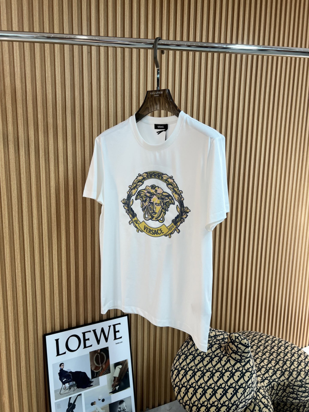ヴェルサーチ「Versace」2025SS メドゥーサ1978 スワロフスキー刺繍Tシャツ