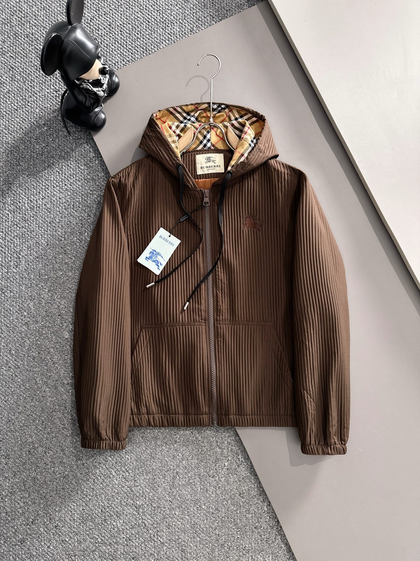バーバリー「Burberry」秋冬 メンズカジュアルスポーツセット
