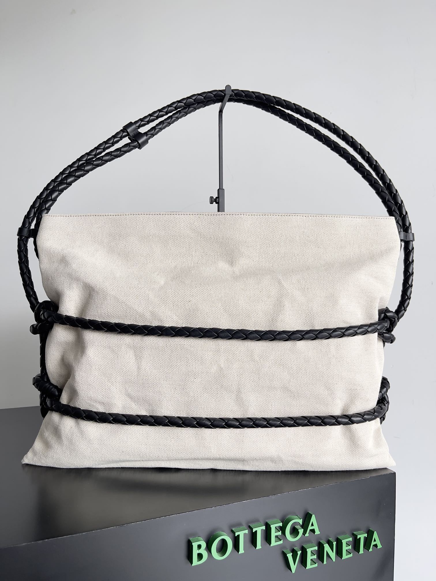 ボッテガ・ヴェネタ「Bottega Veneta」ロープノット キャンバストートバッグ