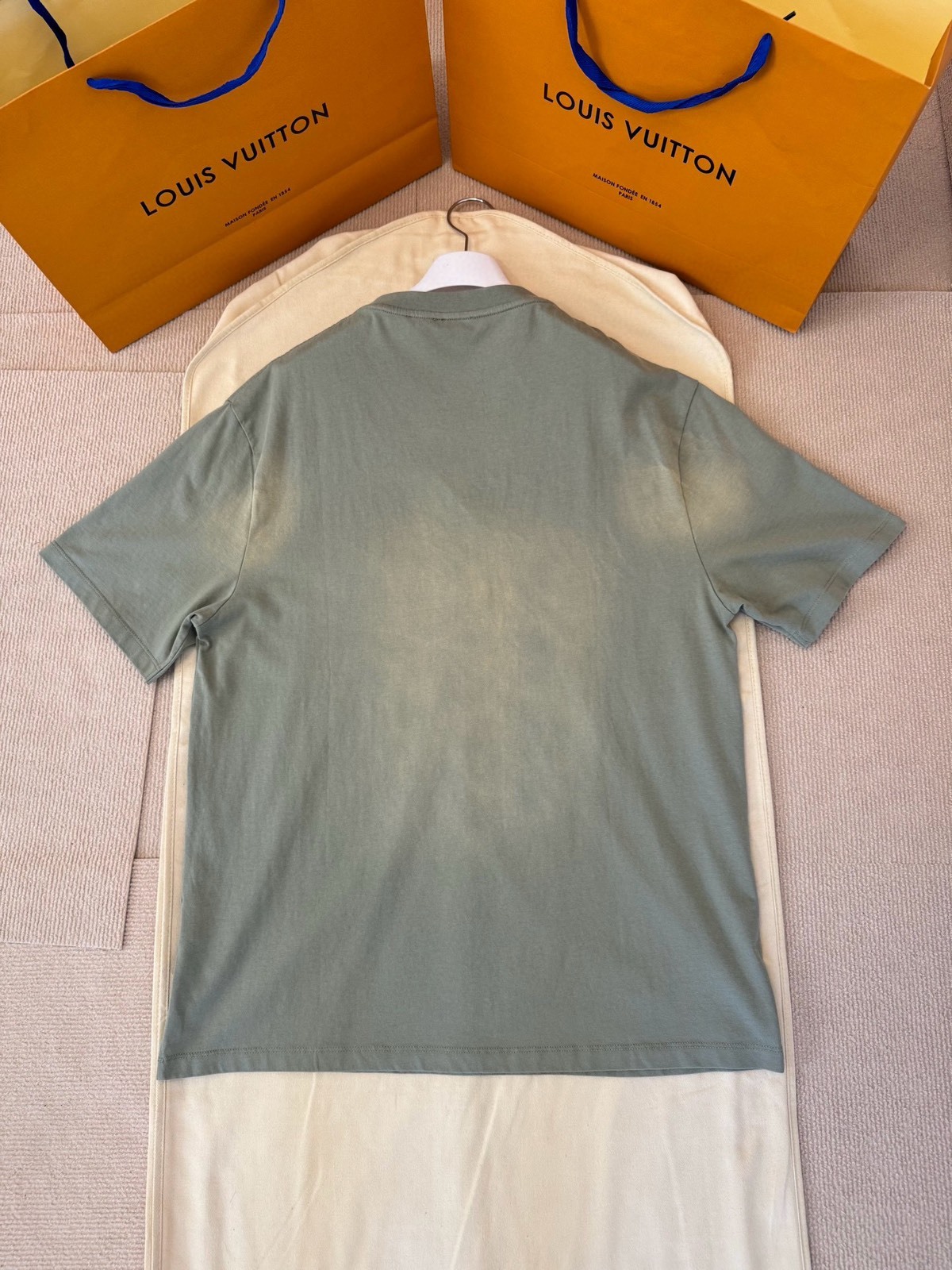 ロエベ「Loewe」アナグラム タオル刺繍 ウォッシュドTシャツ