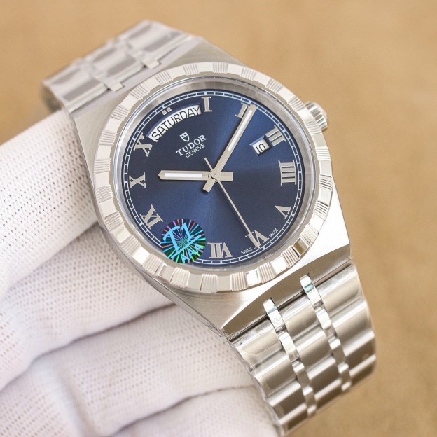 チューダー「Tudor」ブラックベイ シリーズメンズウォッチ41MM