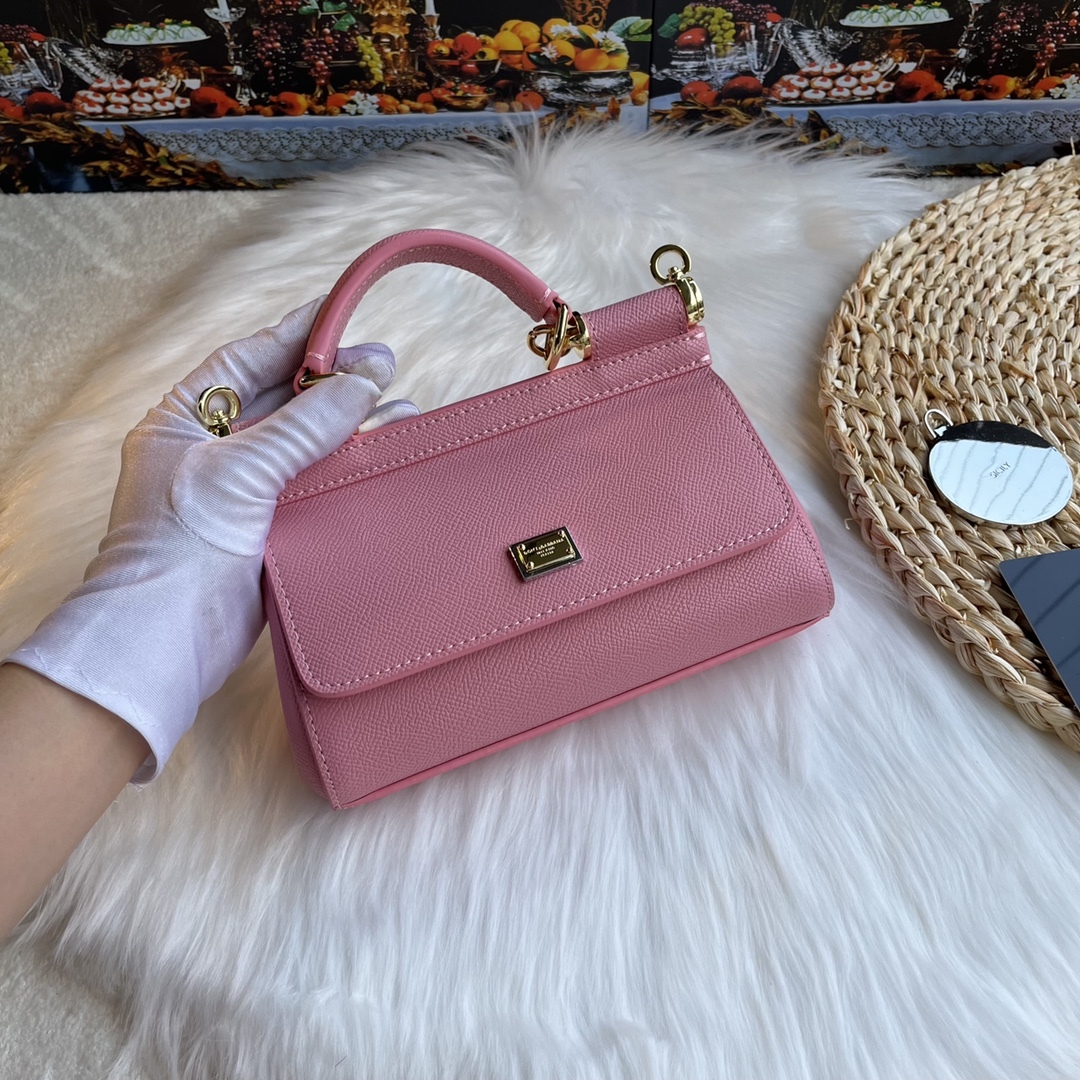 ドルチェ・アンド・ガッバーナ「D&G」レパードプリント プラチナバッグ